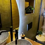 Wellness Hideaway Se Saunou A Virivkou Lägenhet
