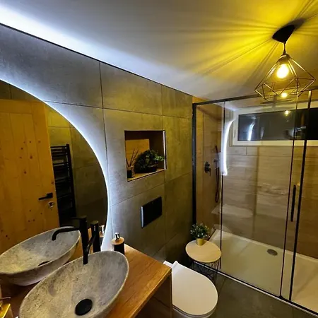 Wellness Hideaway Se Saunou A Virivkou *